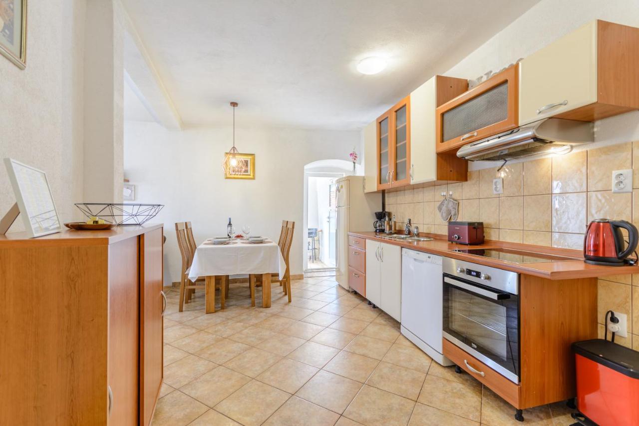 Apartman Mare Milna  Exteriér fotografie